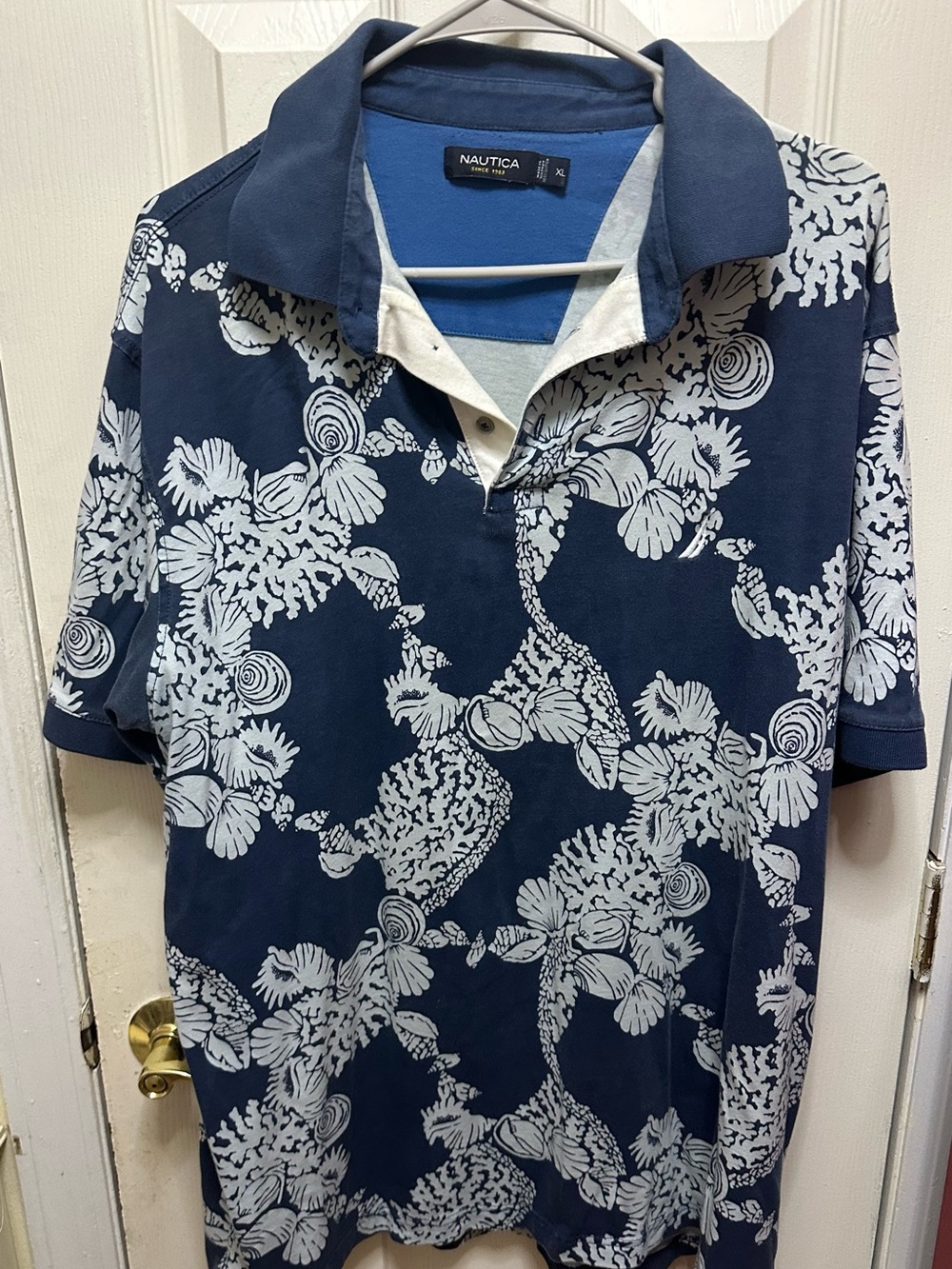 Nautica Men’s Navy Polo with White Coral Print Size XL